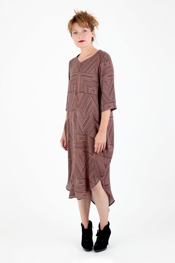 Sewing Pattern Cocoon Dress Trine - made with a beautiful fabric from Lotte Martens